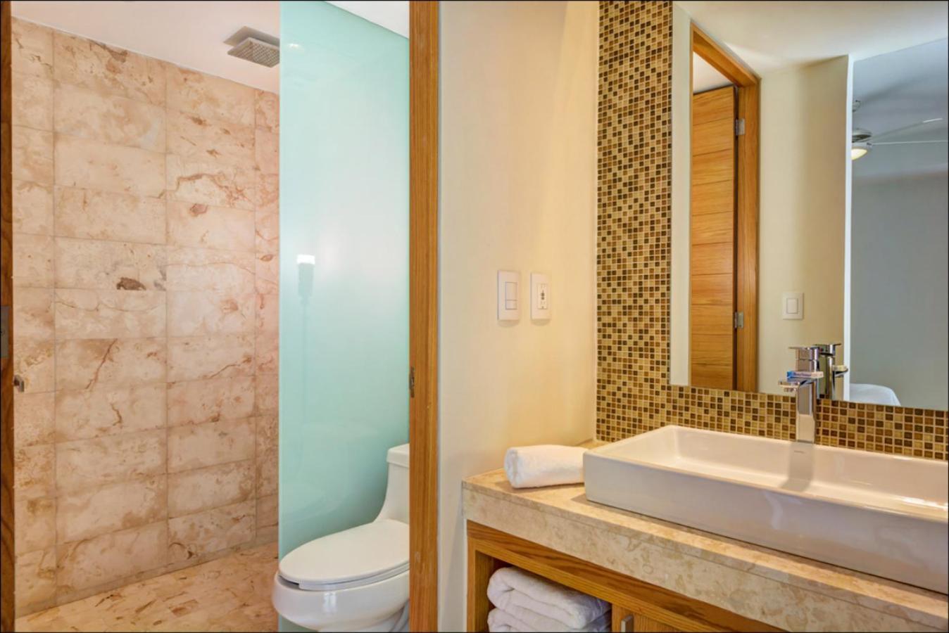 Anah Suites By Las Flores Vacation Rentals Playa del Carmen Quarto foto